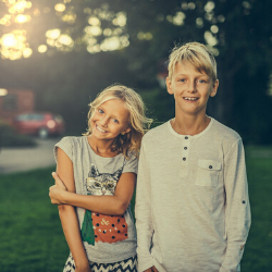 siblings 250 x 250